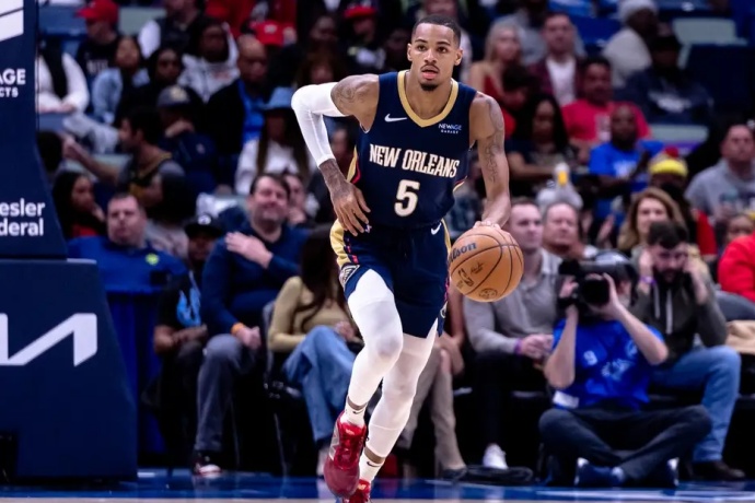 穆雷直言在鵜鶘未獲任何支持，球隊內部矛盾浮出水面