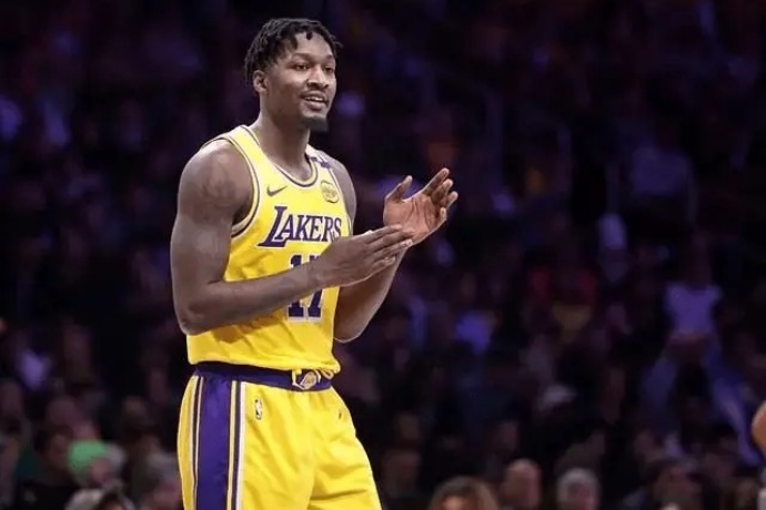 芬尼-史密斯4年5300萬(wàn)美元加盟火箭，球隊(duì)鋒線實(shí)力大增