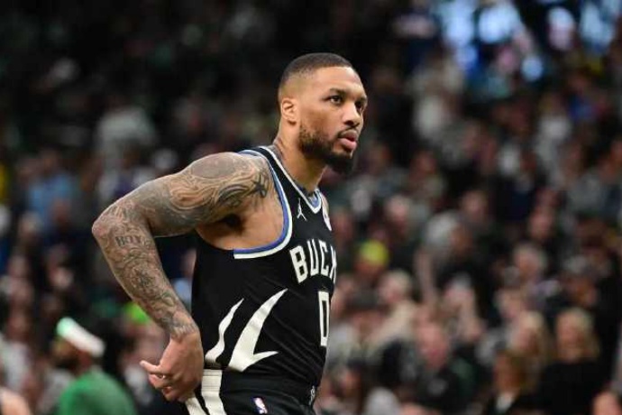  雄鹿用延伸條款裁掉利拉德，背后是無(wú)奈與現(xiàn)實(shí)的抉擇