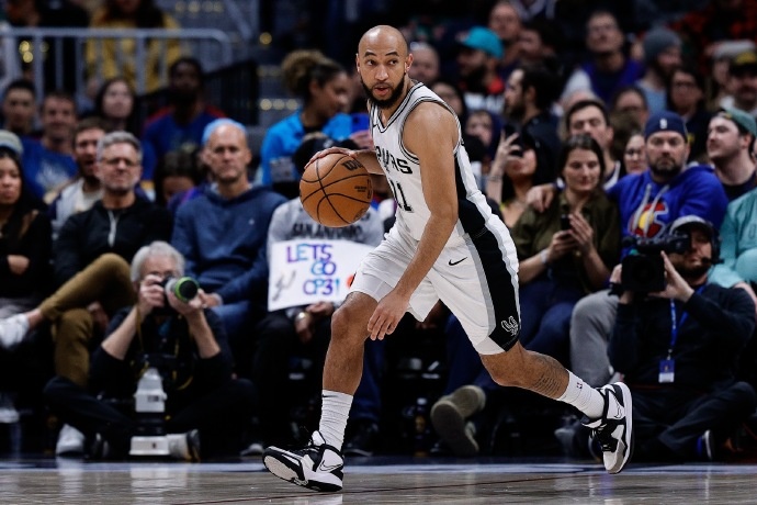 馬刺 1 年 300 萬(wàn)簽約麥克勞林，充實(shí)后衛(wèi)線(xiàn)深度