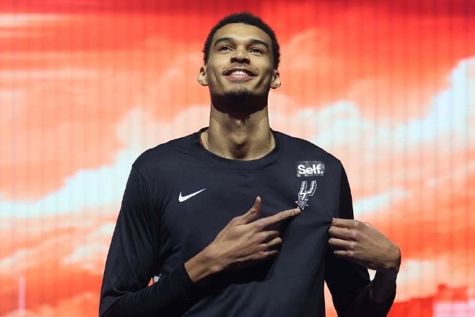 文班亞馬右肩深靜脈血栓痊愈,即將回歸賽場 文班亞馬右肩深靜脈血栓痊愈,即將回歸賽場