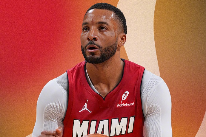 諾曼·鮑威爾轉(zhuǎn)投新經(jīng)紀(jì)公司：開啟職業(yè)生涯新階段