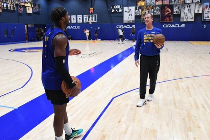 特里·斯托茨拒絕加入尼克斯教練組，選擇留任勇士首席助教