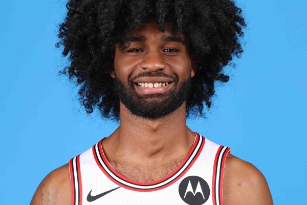 湖人欲用里夫斯換公牛核心科比-懷特：雙星對決，誰能成為紫金軍團新引擎？