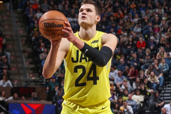 談崩!曝凱斯勒續約僵局,爵士拒開億元合同,明年成受限制自由球員 談崩!曝凱斯勒續約僵局,爵士拒開億元合同,明年成受限制自由球員